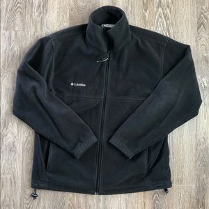 Men’s black Columbia fleece. Size large.